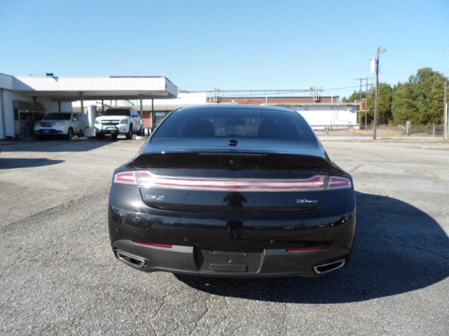 2014 BLACK /BLACK Lincoln MKZ (3LN6L2G9XER) , AUTOMATIC transmission, located at 2812 White Horse Road, Greenville, SC, 29611, (864) 269-1711, 34.808655, -82.434776 - Photo#4